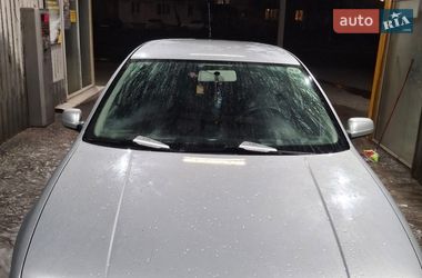 Хетчбек Volkswagen Golf 2001 в Хмельницькому