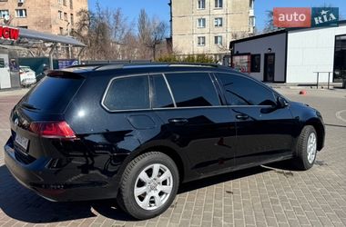 Универсал Volkswagen Golf 2015 в Черкассах