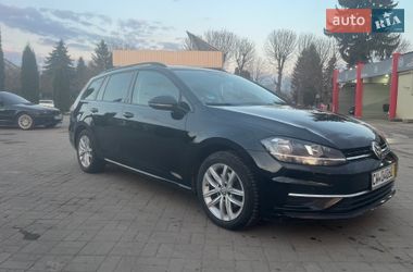 Универсал Volkswagen Golf 2019 в Дубно