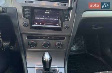 Хэтчбек Volkswagen Golf 2014 в Черновцах