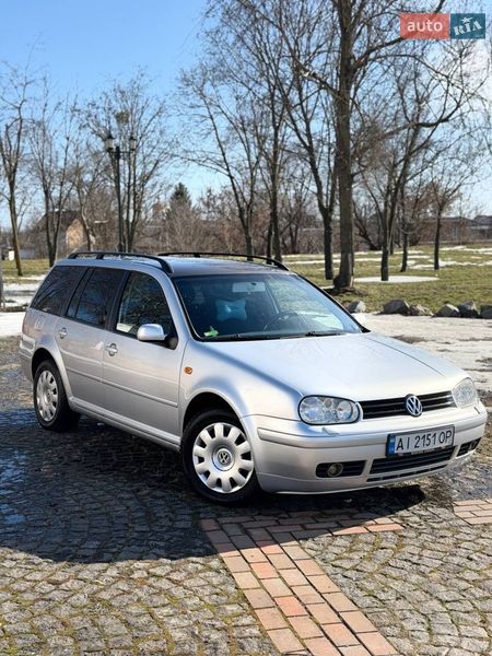 Volkswagen Golf 2003