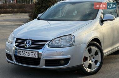 Универсал Volkswagen Golf 2009 в Киеве