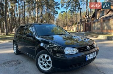 Хетчбек Volkswagen Golf 2001 в Чернігові