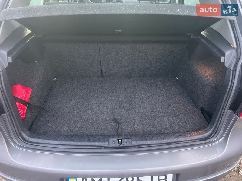 Хэтчбек Volkswagen Golf 2006 в Бердичеве