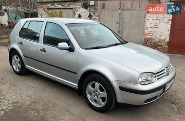 Хэтчбек Volkswagen Golf 2002 в Миргороде