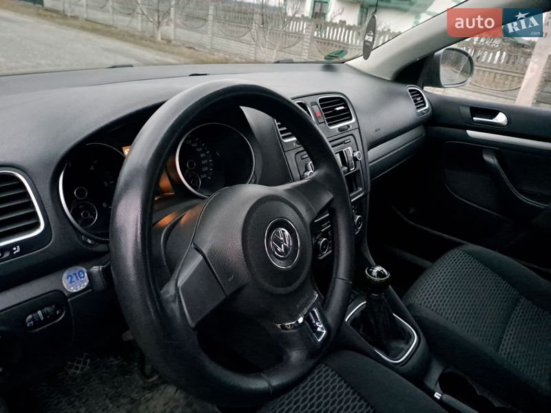 Універсал Volkswagen Golf 2009 в Славуті