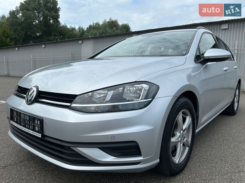 Универсал Volkswagen Golf 2018 в Чернигове