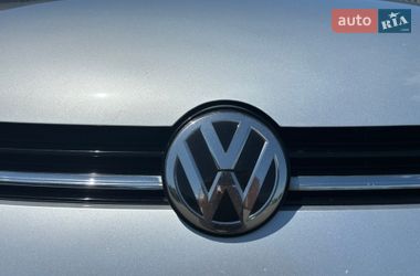 Универсал Volkswagen Golf 2018 в Чернигове
