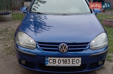 Хетчбек Volkswagen Golf 2004 в Мені