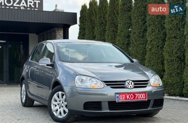 Хэтчбек Volkswagen Golf 2006 в Иршаве