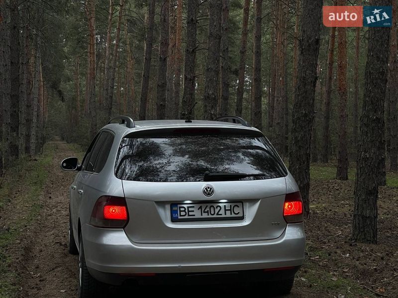 Универсал Volkswagen Golf 2011 в Вознесенске