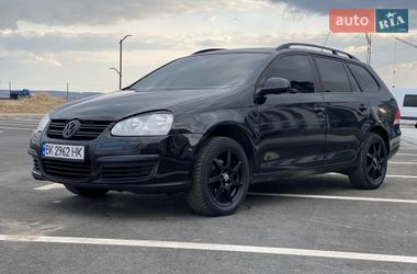 Универсал Volkswagen Golf 2009 в Ровно