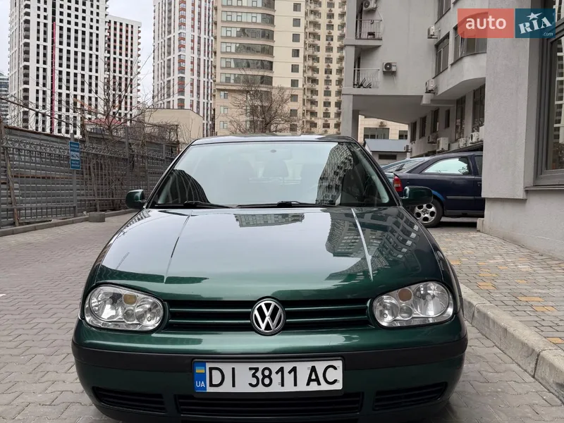 Volkswagen Golf
