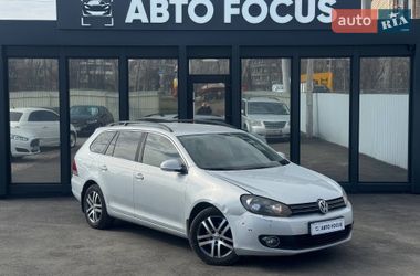 Універсал Volkswagen Golf 2012 в Києві