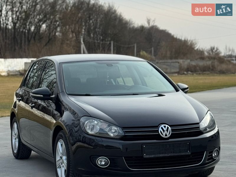 Хетчбек Volkswagen Golf 2010 в Луцьку