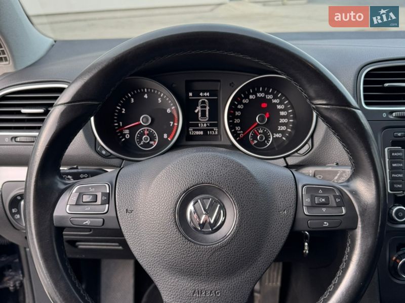 Хетчбек Volkswagen Golf 2010 в Луцьку