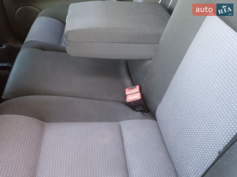 Хэтчбек Volkswagen Golf 2001 в Хмельницком