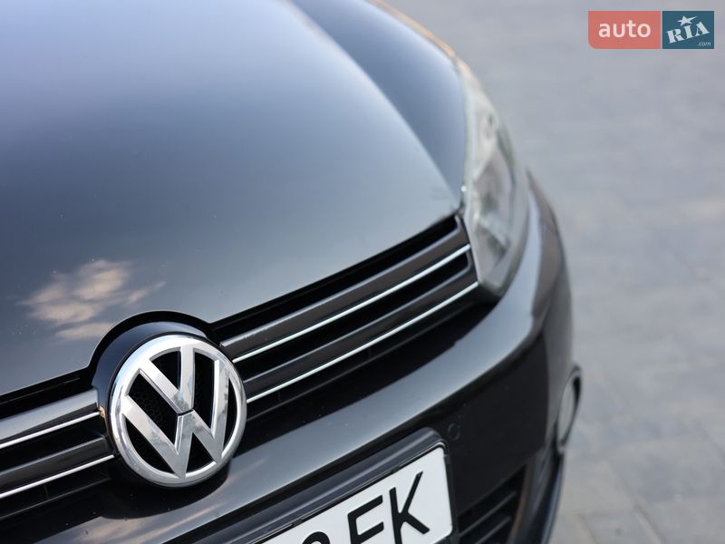 Универсал Volkswagen Golf 2011 в Луцке