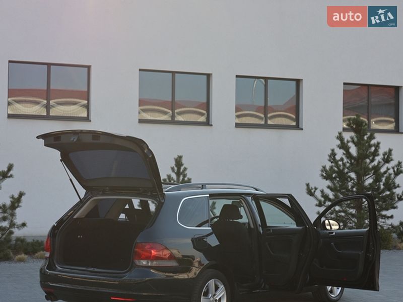 Универсал Volkswagen Golf 2011 в Луцке