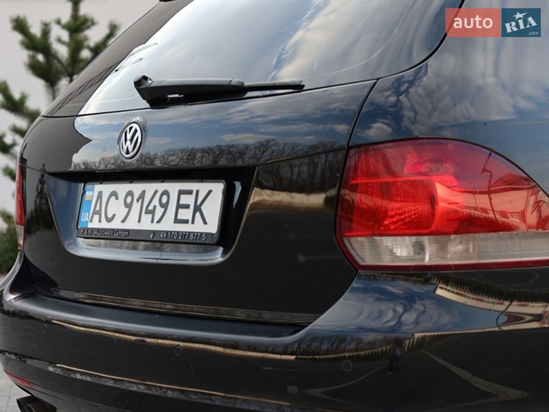 Универсал Volkswagen Golf 2011 в Луцке