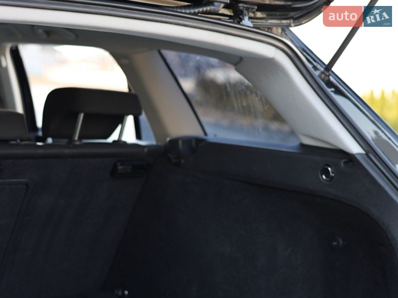 Универсал Volkswagen Golf 2011 в Луцке