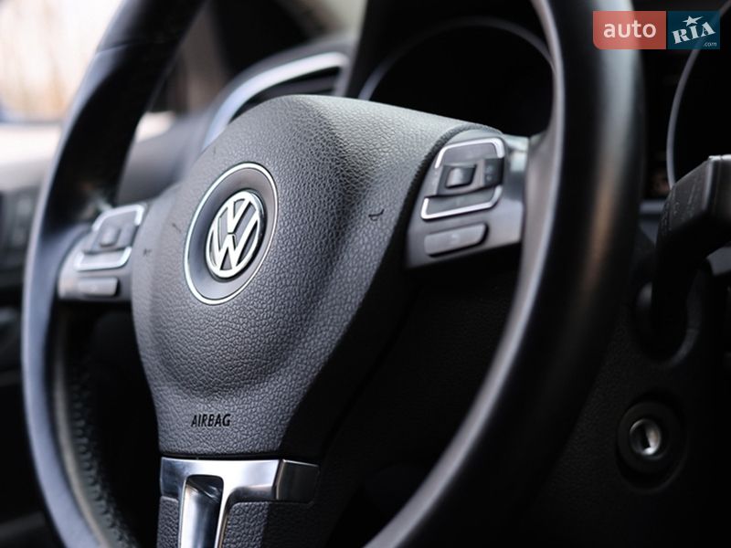 Универсал Volkswagen Golf 2011 в Луцке