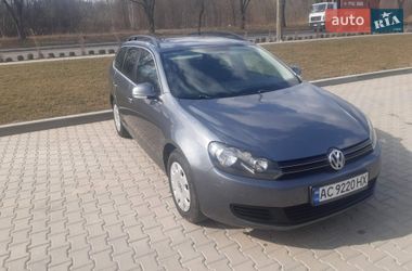 Універсал Volkswagen Golf 2010 в Рівному