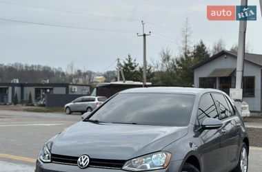 Хэтчбек Volkswagen Golf 2015 в Львове