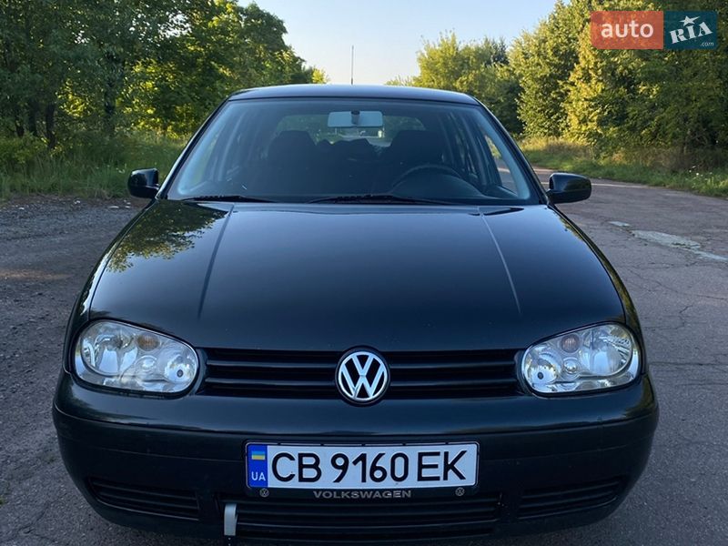 Хэтчбек Volkswagen Golf 2001 в Нежине