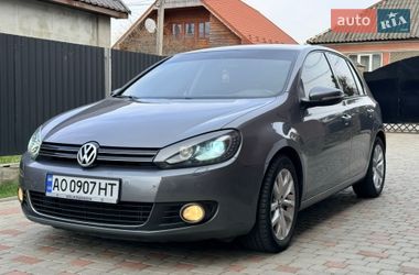 Хетчбек Volkswagen Golf 2012 в Сваляві