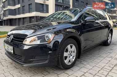 Універсал Volkswagen Golf 2015 в Івано-Франківську