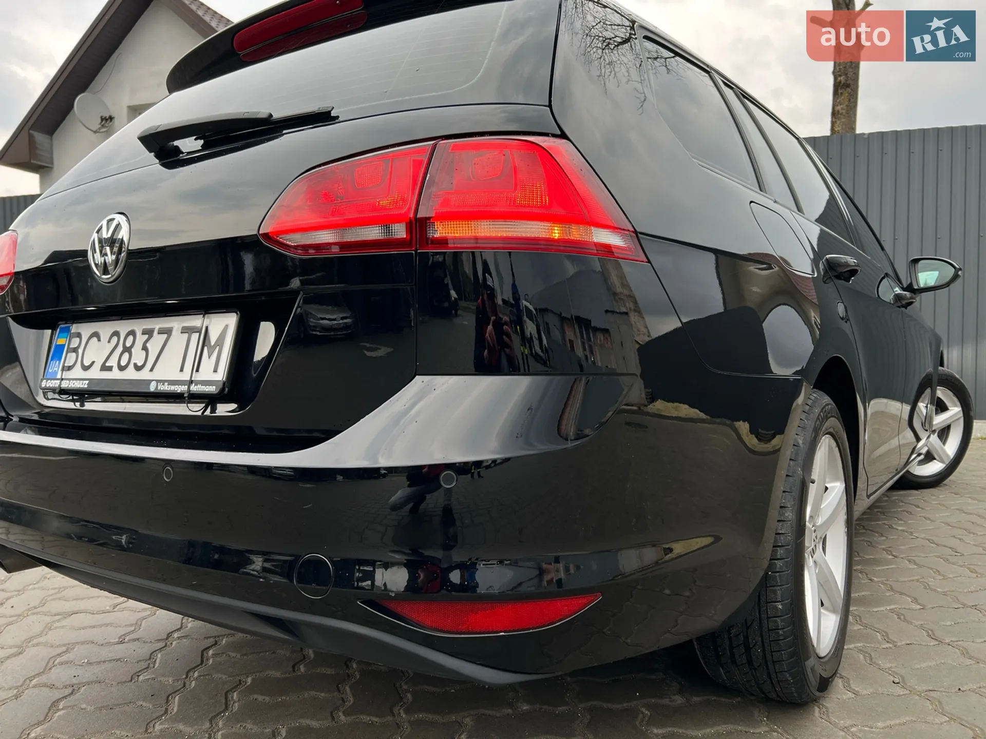 Volkswagen Golf 2015 VIN WVWZZZAUZFP634334 фото оголошення 19 з 96