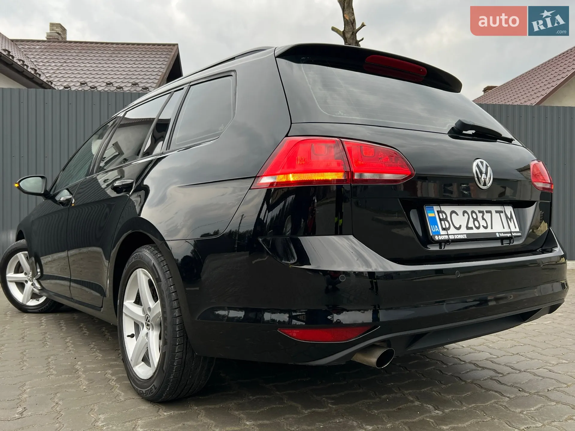 Volkswagen Golf 2015 VIN WVWZZZAUZFP634334 фото оголошення 20 з 96
