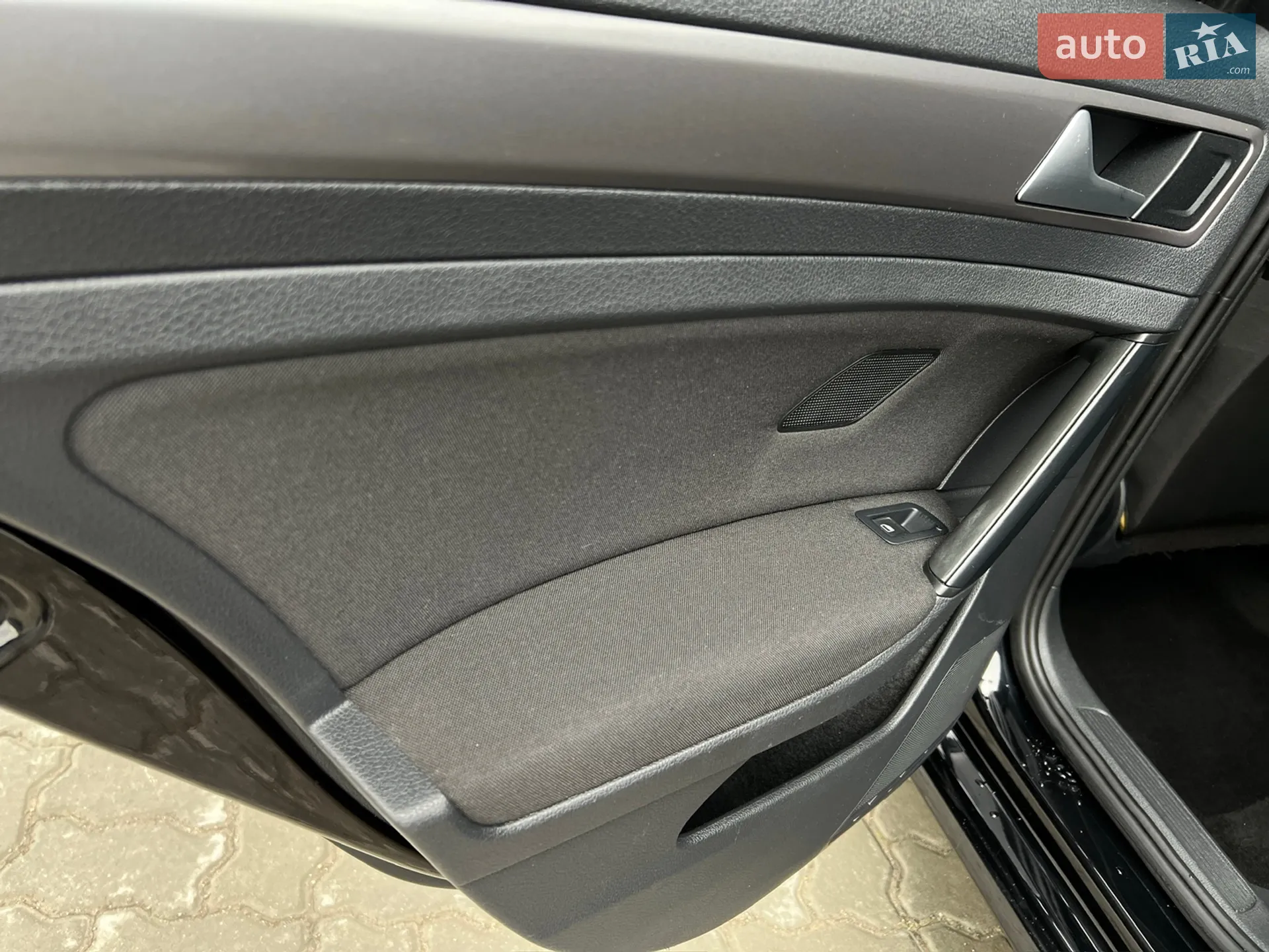 Volkswagen Golf 2015 VIN WVWZZZAUZFP634334 фото оголошення 89 з 96