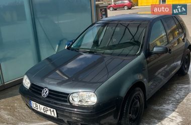 Хэтчбек Volkswagen Golf 1998 в Сарнах