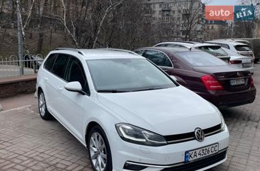 Универсал Volkswagen Golf 2017 в Киеве