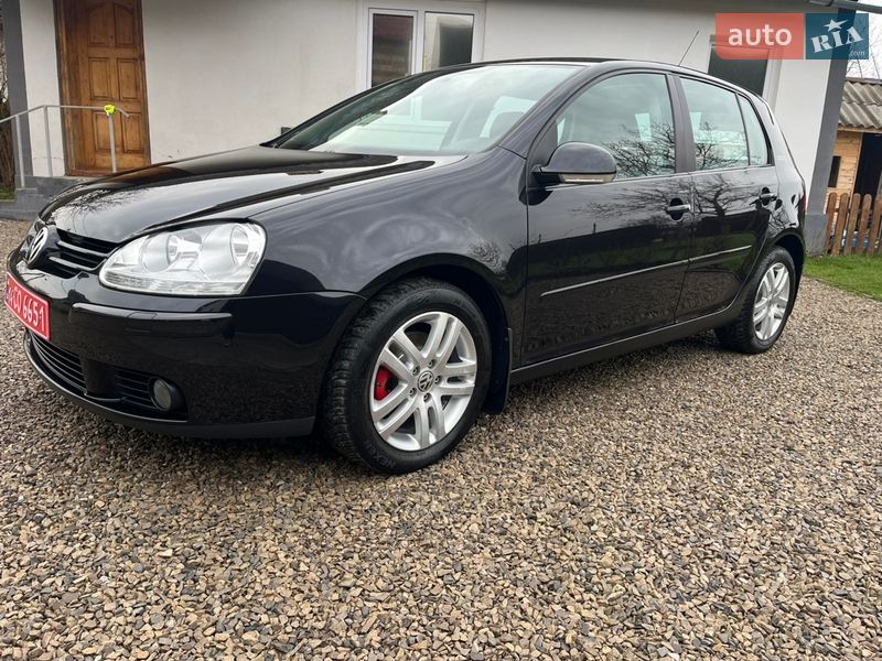 Хэтчбек Volkswagen Golf 2007 в Калуше