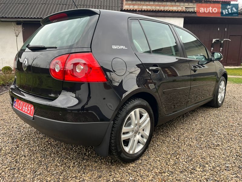 Хэтчбек Volkswagen Golf 2007 в Калуше