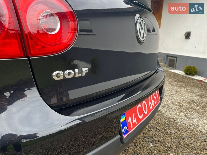 Хэтчбек Volkswagen Golf 2007 в Калуше