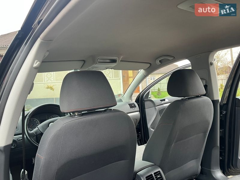 Хэтчбек Volkswagen Golf 2007 в Калуше