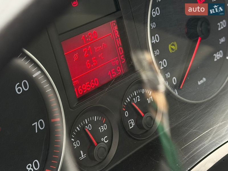 Хэтчбек Volkswagen Golf 2006 в Запорожье