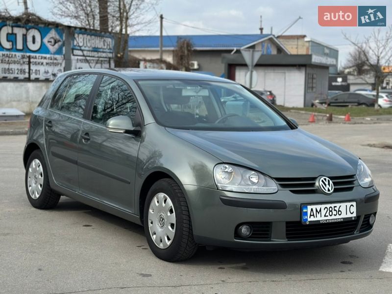 Volkswagen Golf 2004