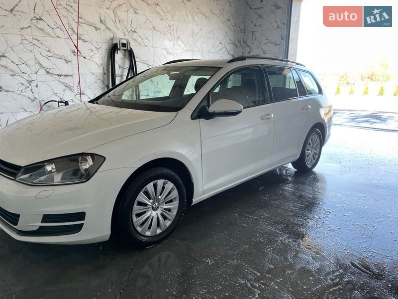 Универсал Volkswagen Golf 2014 в Богодухове