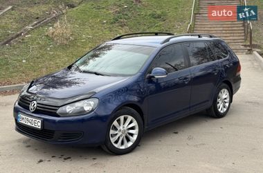Універсал Volkswagen Golf 2010 в Конотопі