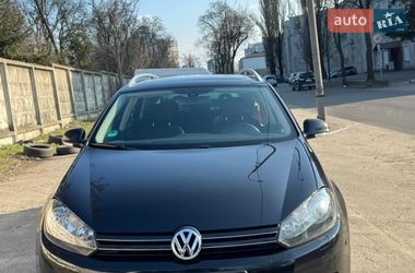 Універсал Volkswagen Golf 2010 в Києві