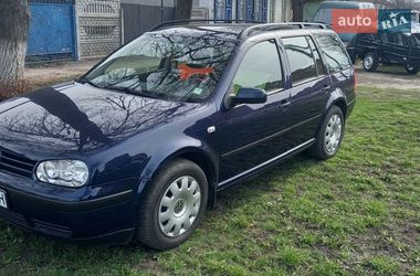 Универсал Volkswagen Golf 2002 в Зенькове