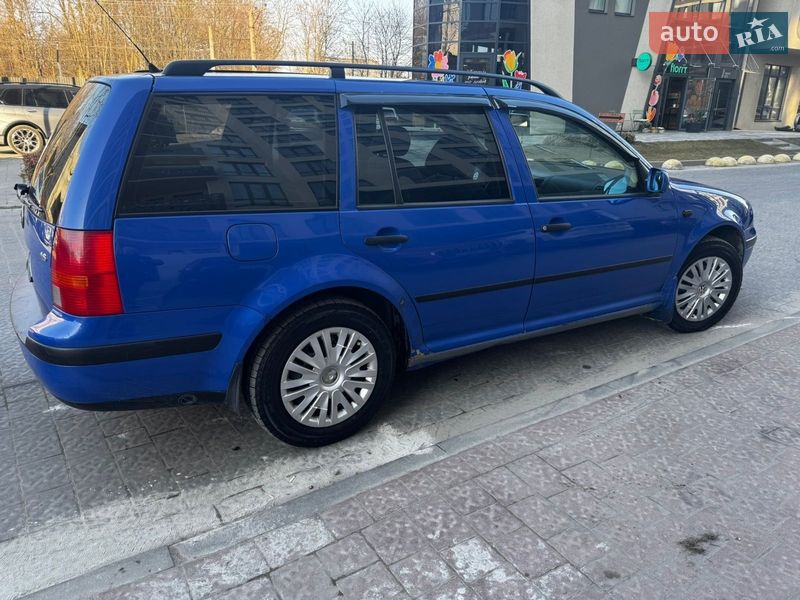 Универсал Volkswagen Golf 2001 в Львове