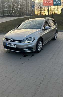 Универсал Volkswagen Golf 2017 в Хмельницком