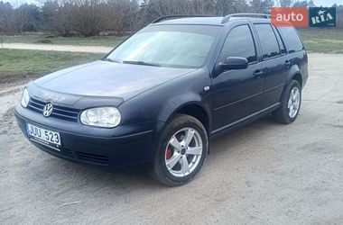 Універсал Volkswagen Golf 2001 в Березному