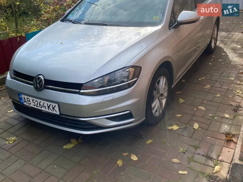 Volkswagen Golf 2019 VIN WVWZZZAUZKP541219 фото оголошення 2 з 63